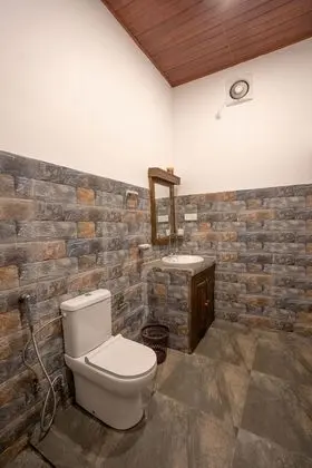 Deluxe Tek Büyük Yataklı Oda, 1 Büyük (Queen) Boy Yatak, Bahçe Manzaralı