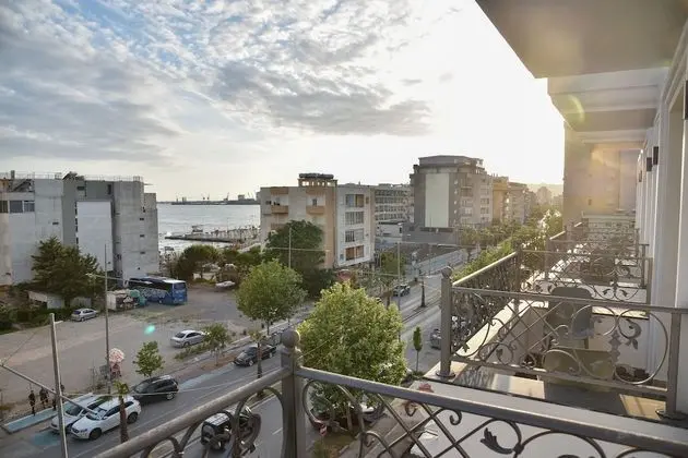 Deluxe Tek Büyük Yataklı Oda, Balkon