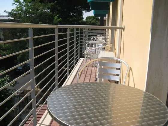 Tek Büyük Yataklı Oda, Özel Banyo (con balcone)