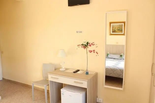 Tek Büyük Yataklı Oda, Özel Banyo (con balcone)