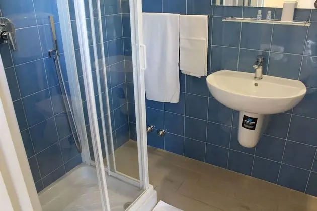 Tek Büyük Yataklı Oda, Özel Banyo (con balcone)