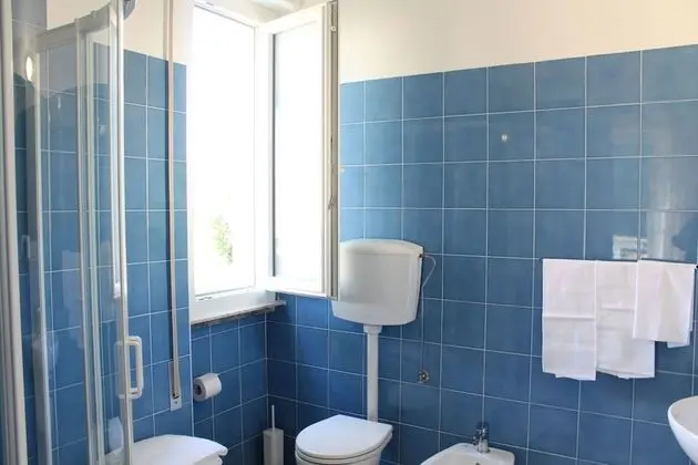Tek Büyük Yataklı Oda, Özel Banyo (con balcone)