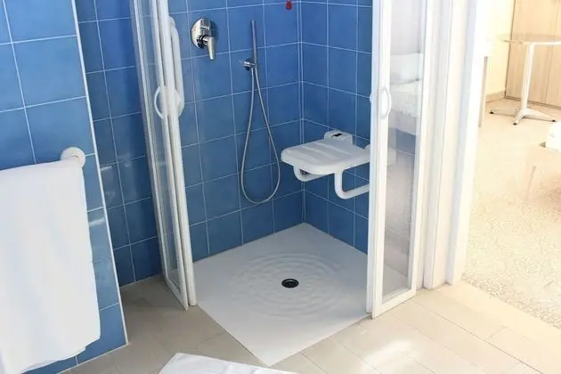 Tek Büyük Yataklı Oda, Özel Banyo (con balcone)