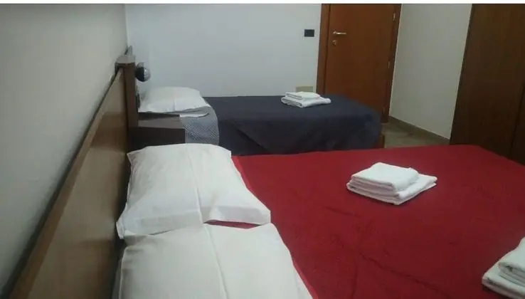 Basic Üç Kişilik Oda