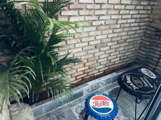 Superior Oda, Balkon