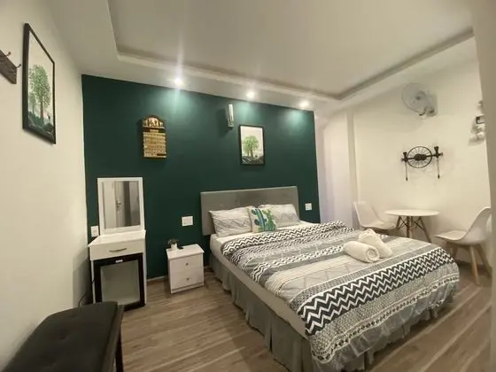City Tek Büyük Yataklı Oda