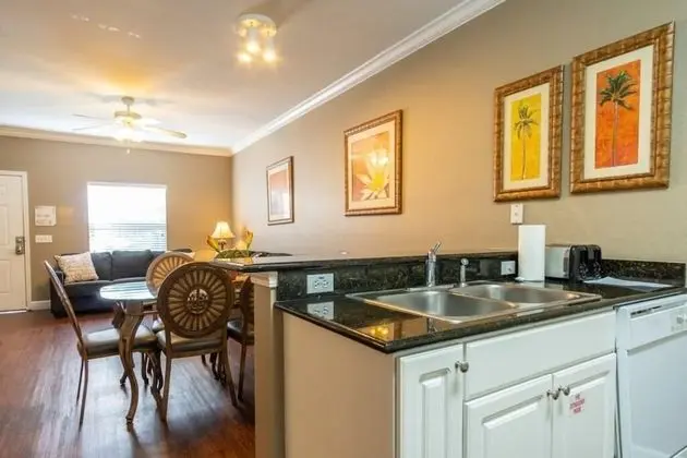 Apart Daire, Birden Çok Yatak (Lucaya 3 Bedroom 2 Bath First Floor T)