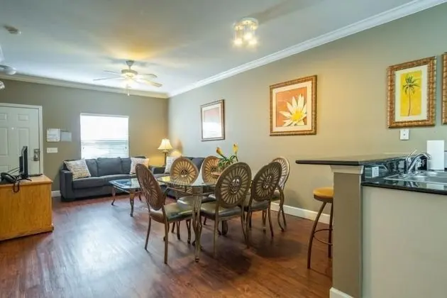 Apart Daire, Birden Çok Yatak (Lucaya 3 Bedroom 2 Bath First Floor T)