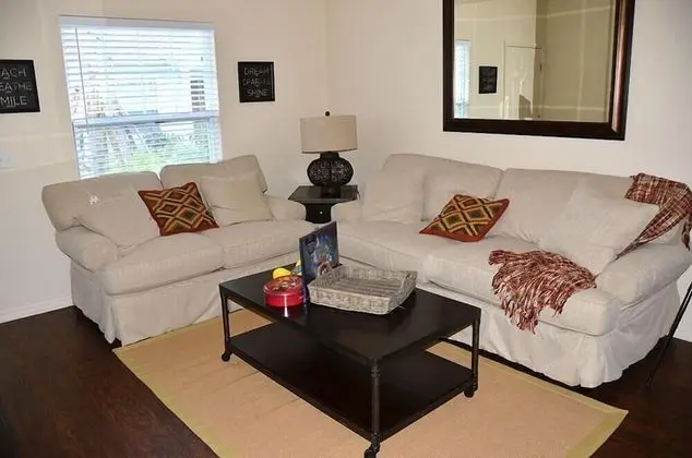 Apart Daire, Birden Çok Yatak (Lucaya 3 Bedroom 2 Bath Townhome!)
