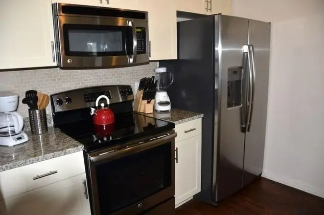 Apart Daire, Birden Çok Yatak (Lucaya 3 Bedroom 2 Bath Townhome with)