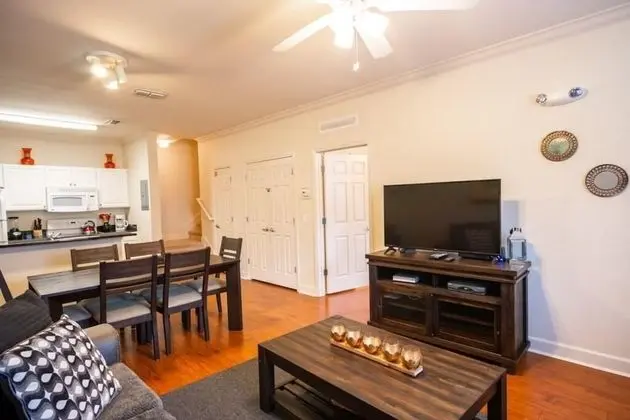 Apart Daire, Birden Çok Yatak (Lucaya 3 Bedroom 2 Bath Townhome with)
