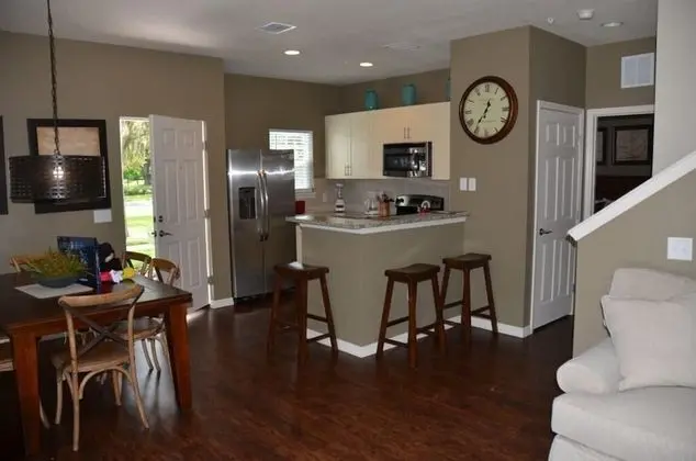 Apart Daire, Birden Çok Yatak (Lucaya 4 Bedrooms 3 Baths Townhome!)