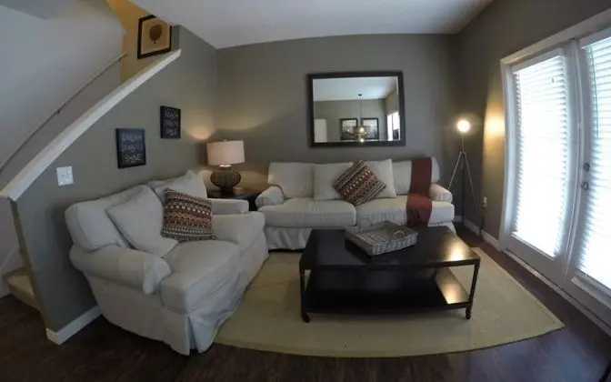 Apart Daire, Birden Çok Yatak (Lucaya 4 Bedrooms 3 Baths Townhome, s)