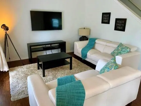 Apart Daire, Birden Çok Yatak (Lucaya 4 Bedrooms 3 Baths Townhome wi)