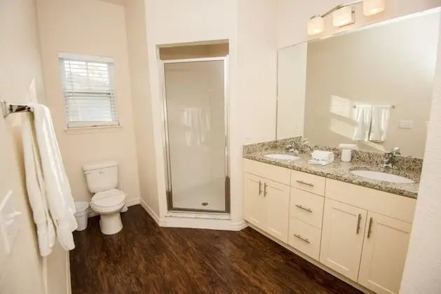 Apart Daire, Birden Çok Yatak (Lucaya 4 Bedrooms 3 Baths Townhome wi)