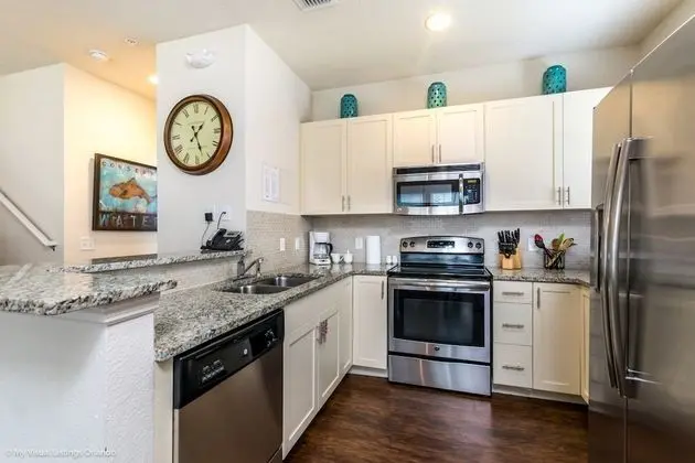 Ev (Lucaya Village Resort 4 Bedroom TownH)