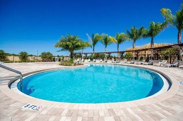 Ev (Lucaya Village Resort 4 Bedroom TownH)