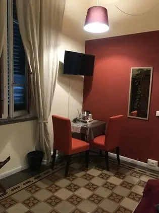 Economy Tek Büyük veya İki Ayrı Yataklı Oda