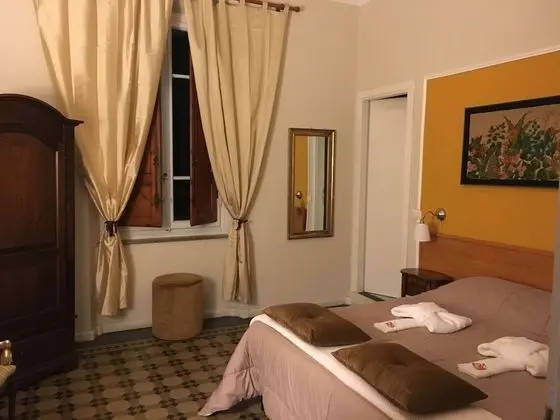 Tek Büyük Yataklı Oda