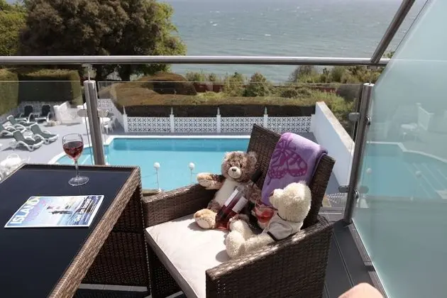 Superior Oda, Balkon, Denize Bakan