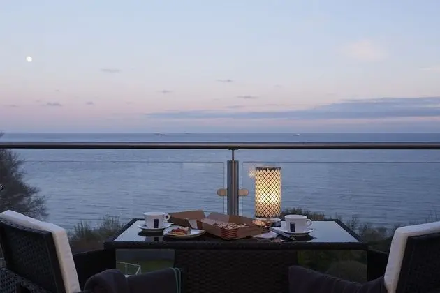 Superior Oda, Balkon, Denize Bakan
