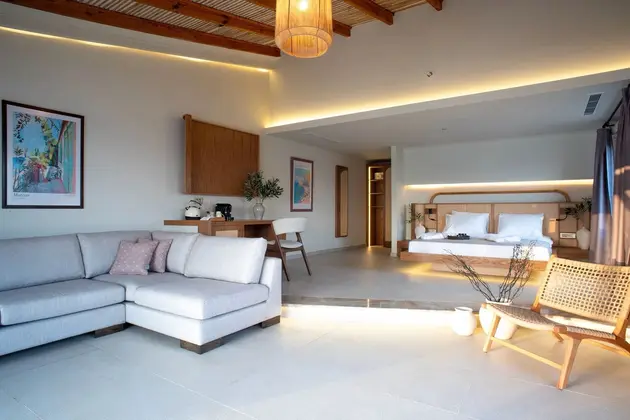 Deniz Manzaralı Teraslı Suite Oda Jakuzili
