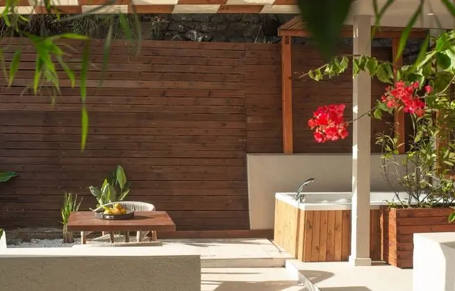 Serenity Spa Standard Deniz Manzaralı Jakuzili Oda