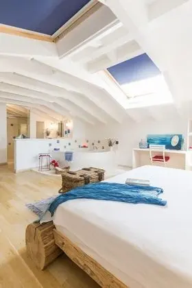Süit, Jakuzi (Attic)