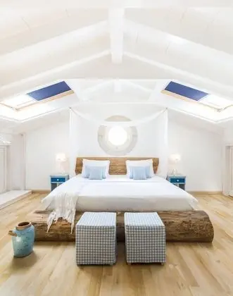 Süit, Jakuzi (Attic)