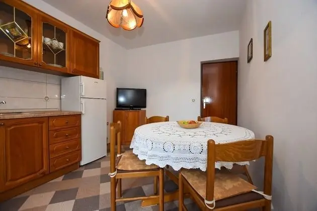 Apart Daire (Luce - family friendly & parking - A2)