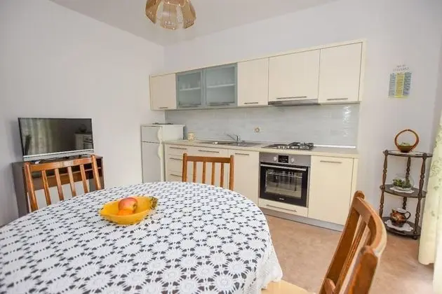Apart Daire (Luce - family friendly & parking - A3)