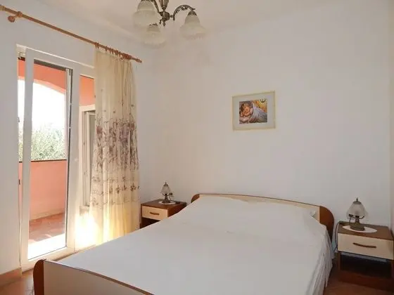 Apart Daire (Luce - family friendly & parking - A4)