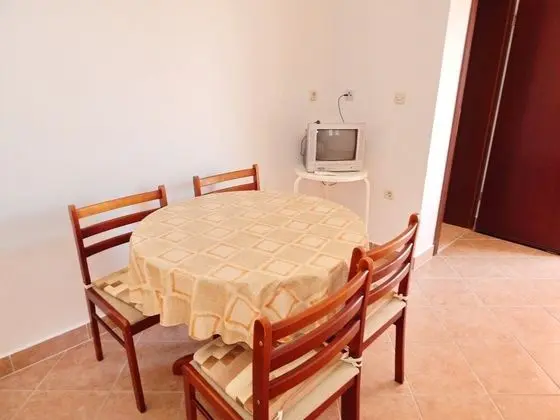 Apart Daire (Luce - family friendly & parking - A5)