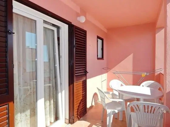 Apart Daire (Luce - family friendly & parking - A5)