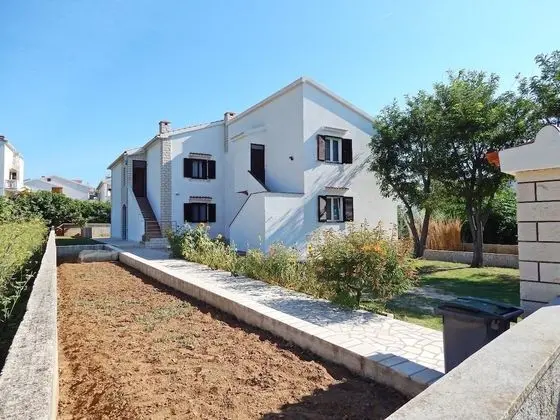 Apart Daire (Luce - family friendly & parking - A5)