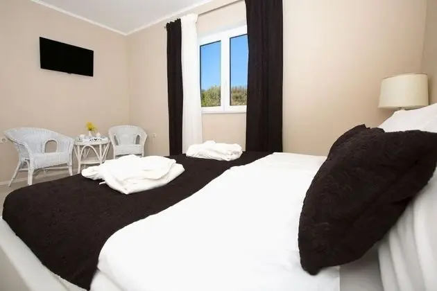 Villa (Three-Bedroom Holiday Home)