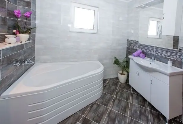 Villa (Three-Bedroom Holiday Home)