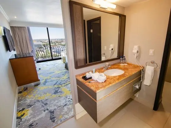 Deluxe Oda, 1 En Büyük (King) Boy Yatak, Balkon
