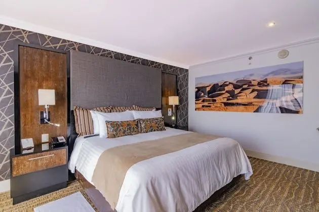 Lucerna Select, 1 King Bed