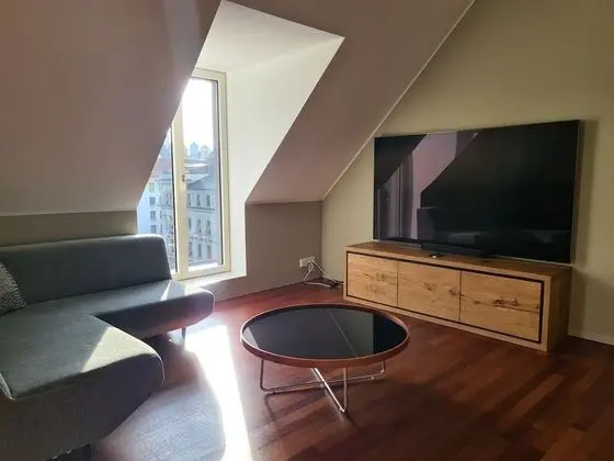 Apart Daire, 2 Yatak Odası, Göl Manzaralı