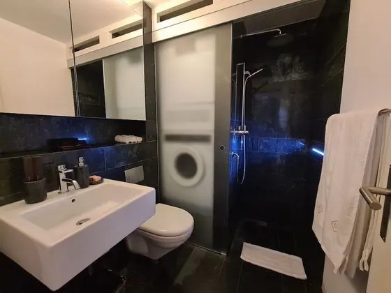 Apart Daire, 2 Yatak Odası, Göl Manzaralı