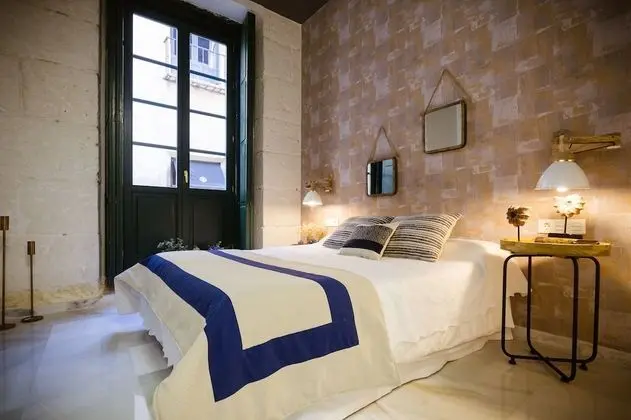 Superior Stüdyo, Özel Banyo