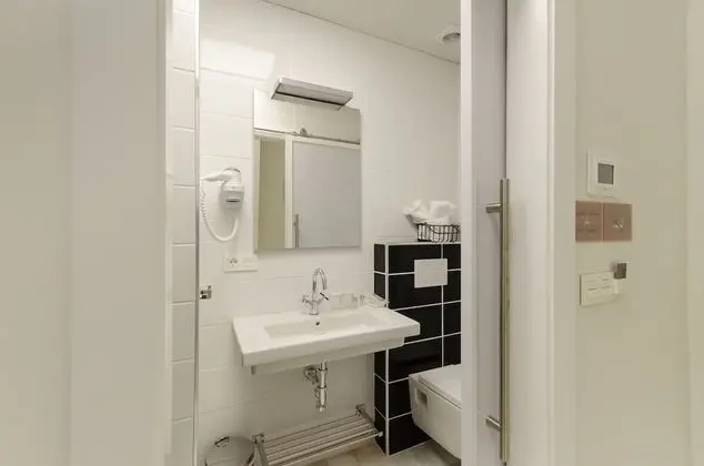 Superior Stüdyo, Özel Banyo