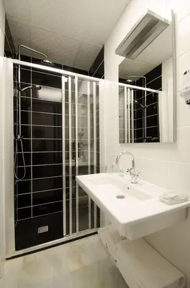 Superior Stüdyo, Özel Banyo