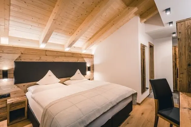 Romantic Apart Daire, 2 Yatak Odası, 2 Banyolu, Dağ Manzaralı (Linara Alpina)