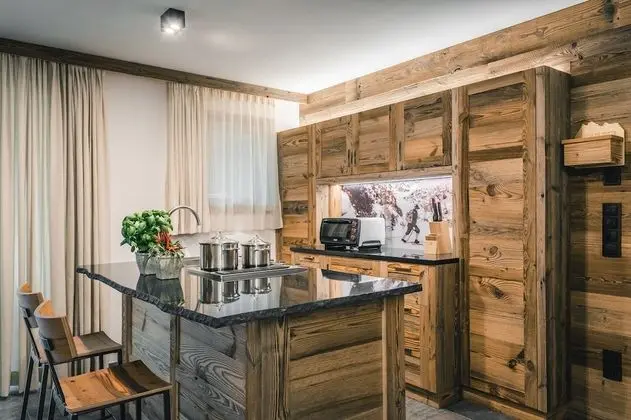 Romantic Apart Daire, 2 Yatak Odası, 2 Banyolu, Dağ Manzaralı (Linara Alpina)