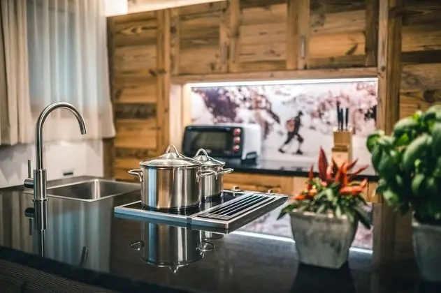 Romantic Apart Daire, 2 Yatak Odası, 2 Banyolu, Dağ Manzaralı (Linara Alpina)