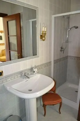 Basic Tek Büyük Yataklı Oda