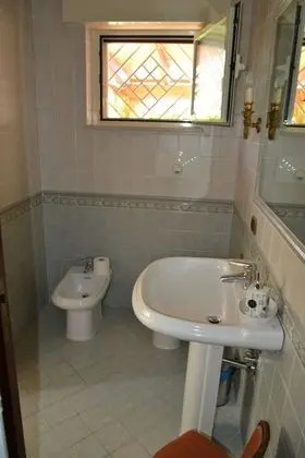 Basic Tek Büyük Yataklı Oda