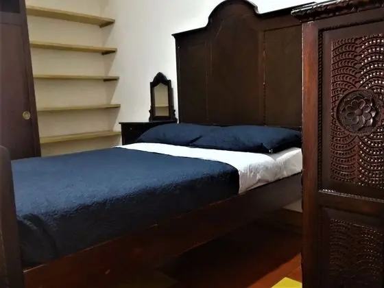 Tek Büyük Yataklı Oda, Ortak Banyo
